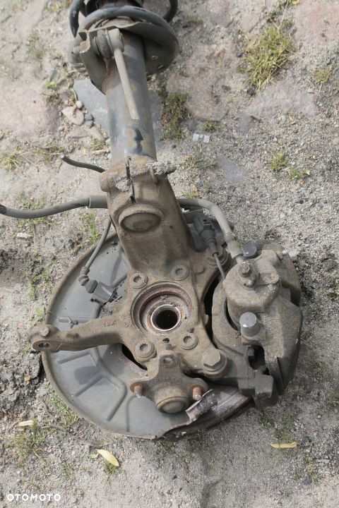 zwrotnica mcperson lewa VW Eos 1.4 TSI - 5
