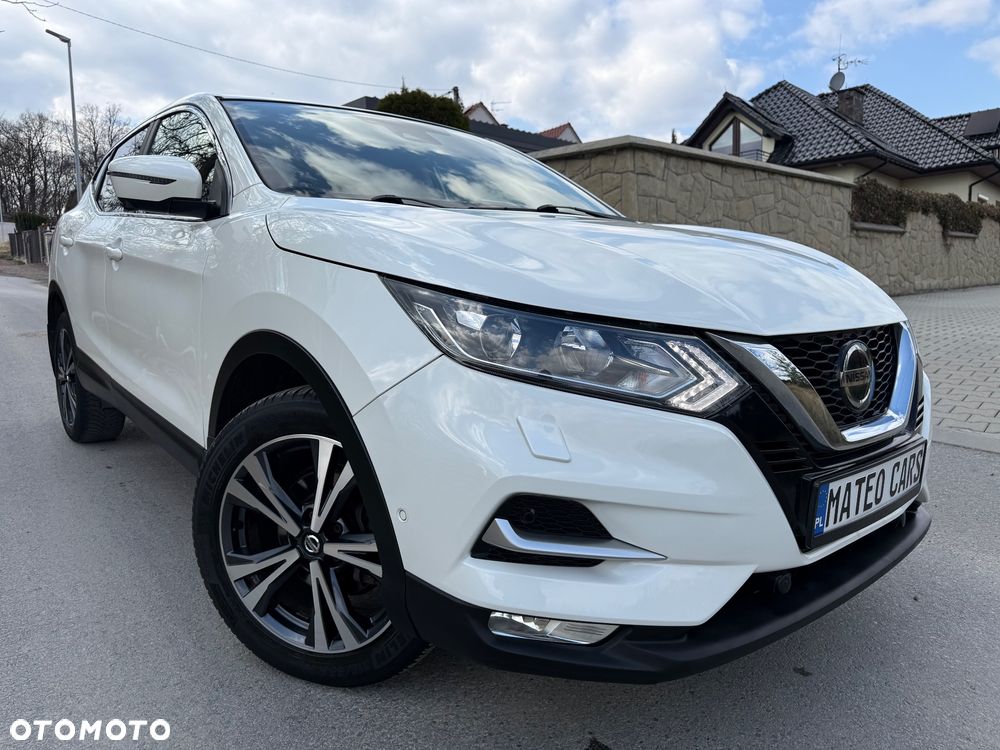 Nissan Qashqai 1.3 DIG-T Tekna - 1