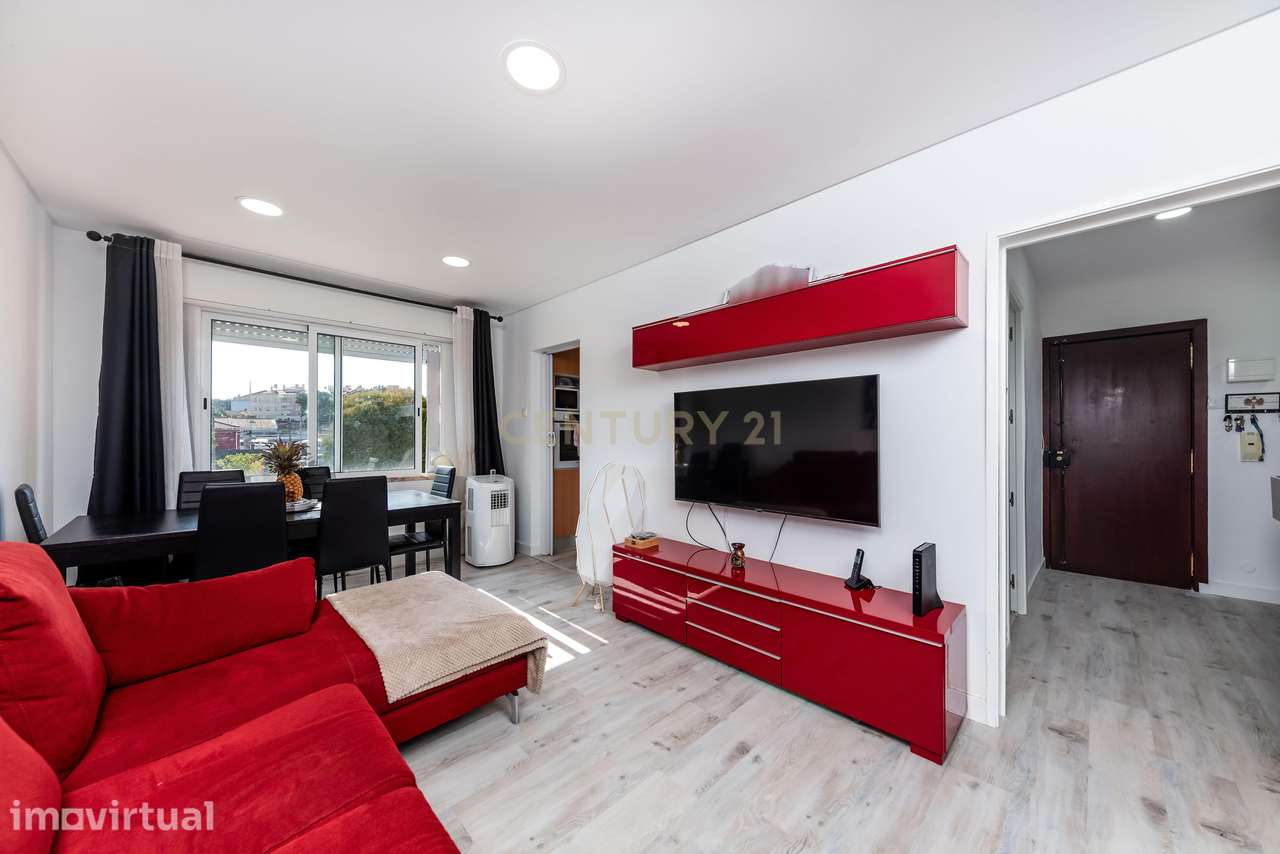 Apartamento T3 Renovado Cabo de Vialonga - Grande imagem: 3/17