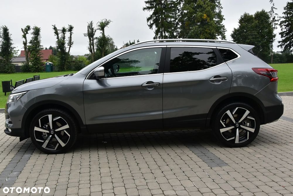 Nissan Qashqai 1.2 DIG-T Xtronic TEKNA+ - 4