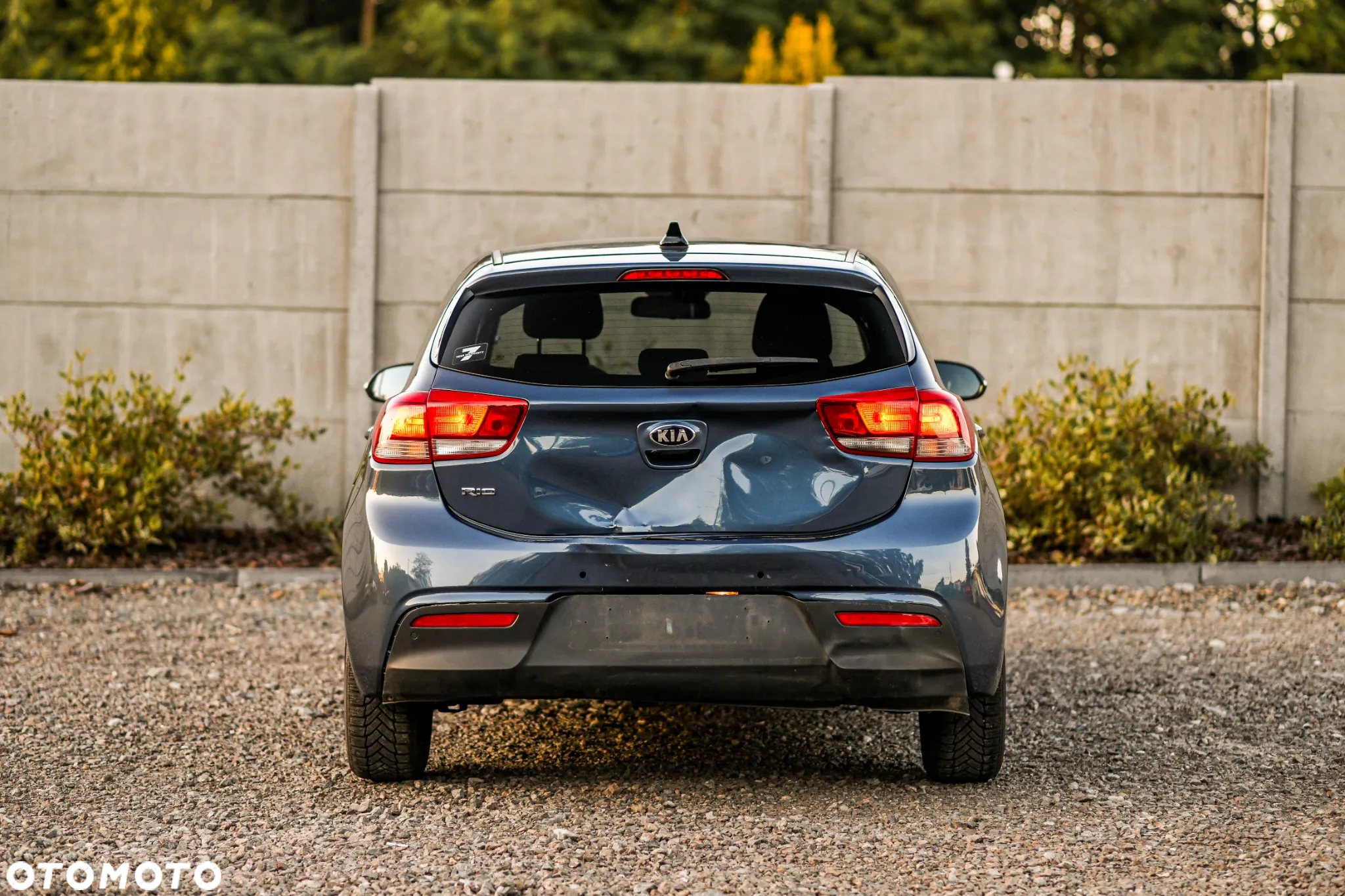 Kia Rio 1.2 Edition 7 - 10