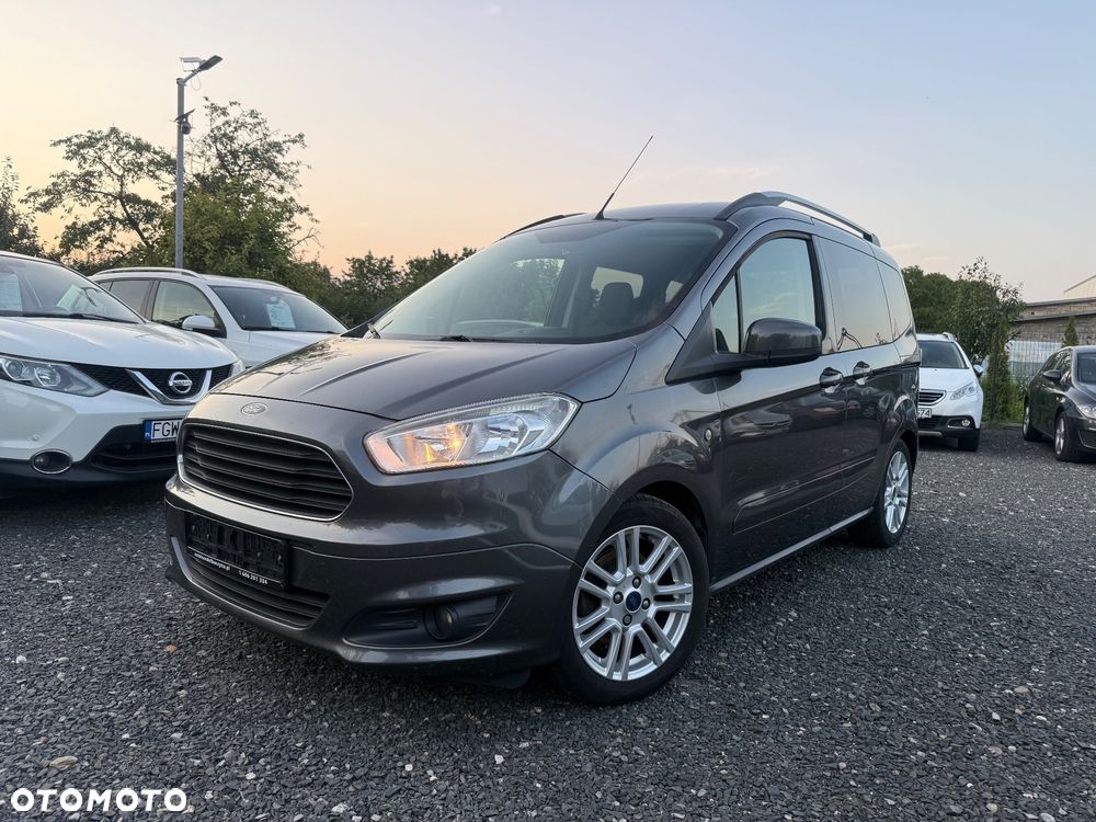 Ford Tourneo Courier 1.0 EcoBoost Titanium - 4