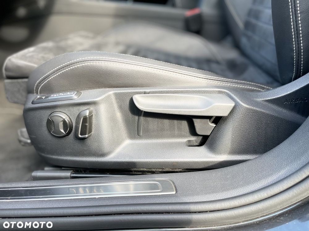 Volkswagen Passat 2.0 TDI BMT Highline DSG - 37