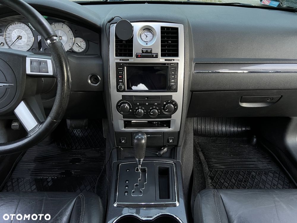 Chrysler 300C Touring 3.0 CRD DPF Automatik SRT-Design - 29