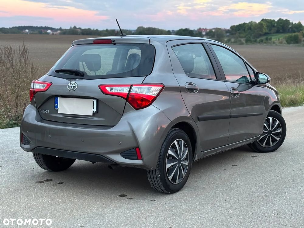 Toyota Yaris - 7