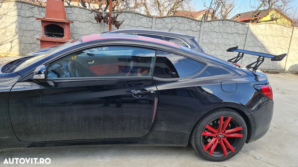 Hyundai Genesis - 5