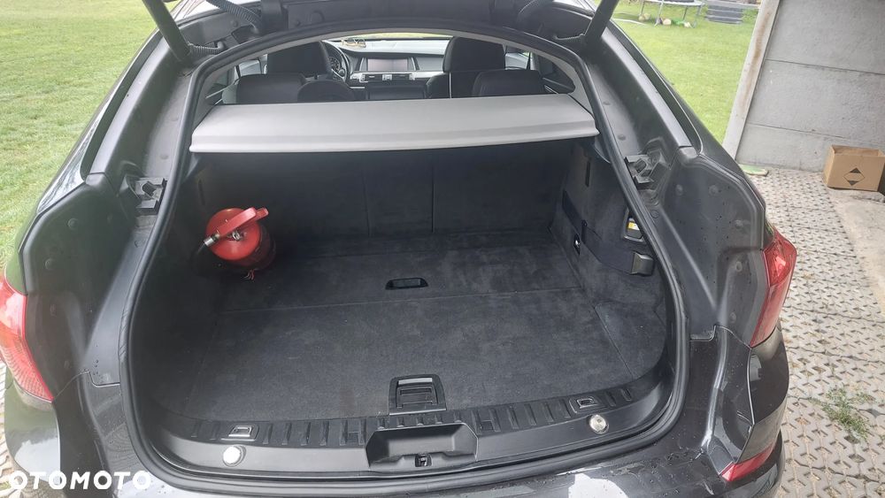 BMW Seria 5 520d Luxury Line - 9