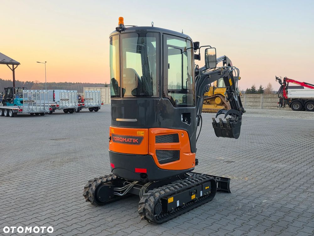 Inny NOWA minikoparka TORQMATIK ME18, silnik Yanmar 3TNV74F 11.2 kW - 8
