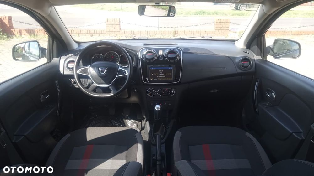 Dacia Sandero 0.9 TCe Laureate S&S - 11