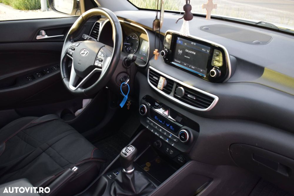 Hyundai Tucson - 8