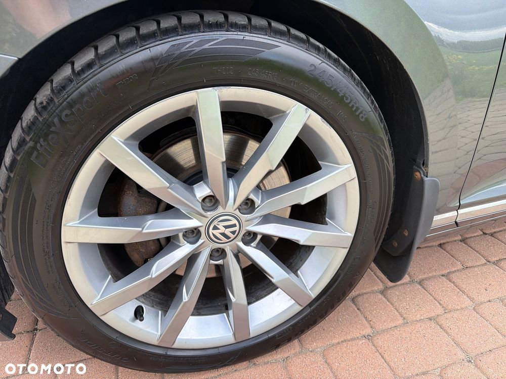 Volkswagen Passat 2.0 TDI BMT 4Mot Highline DSG - 12