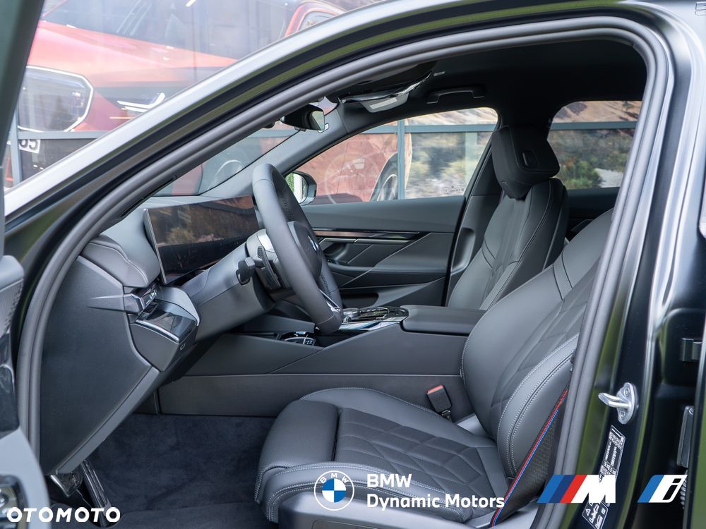 BMW Seria 5 540d xDrive - 15