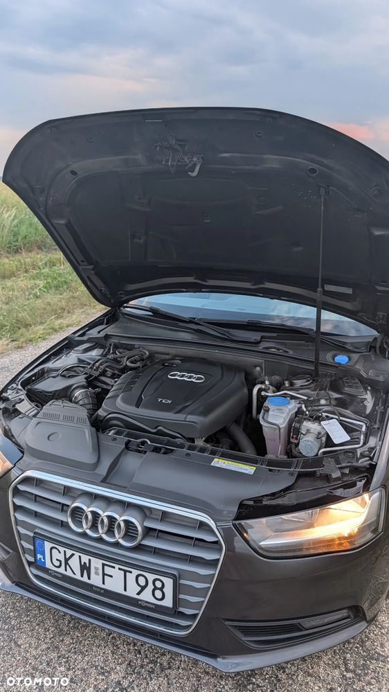 Audi A4 Avant 2.0 TDI DPF Ambiente - 10