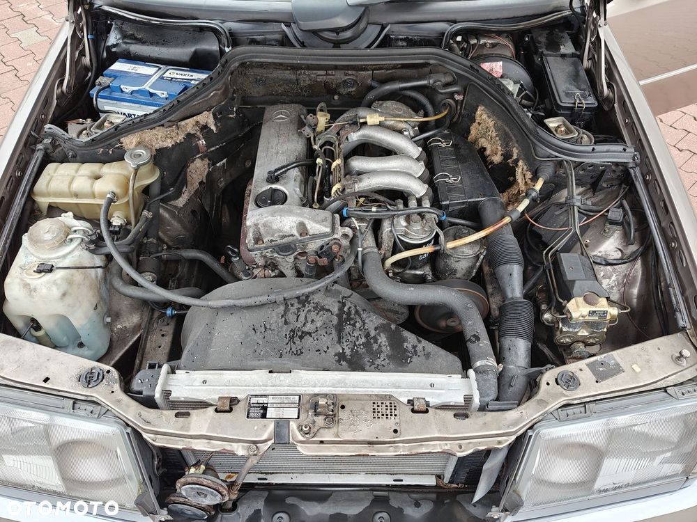 Mercedes-Benz W124 (1984-1993) - 27