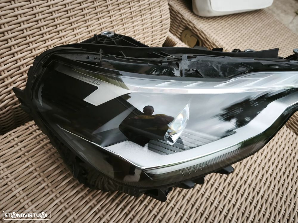 Farol direito Led BMW serie 2 G42 - 5A320E6 - 7