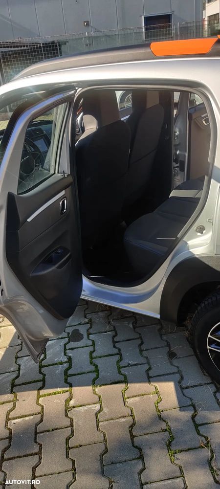 Dacia Spring Expression - 17