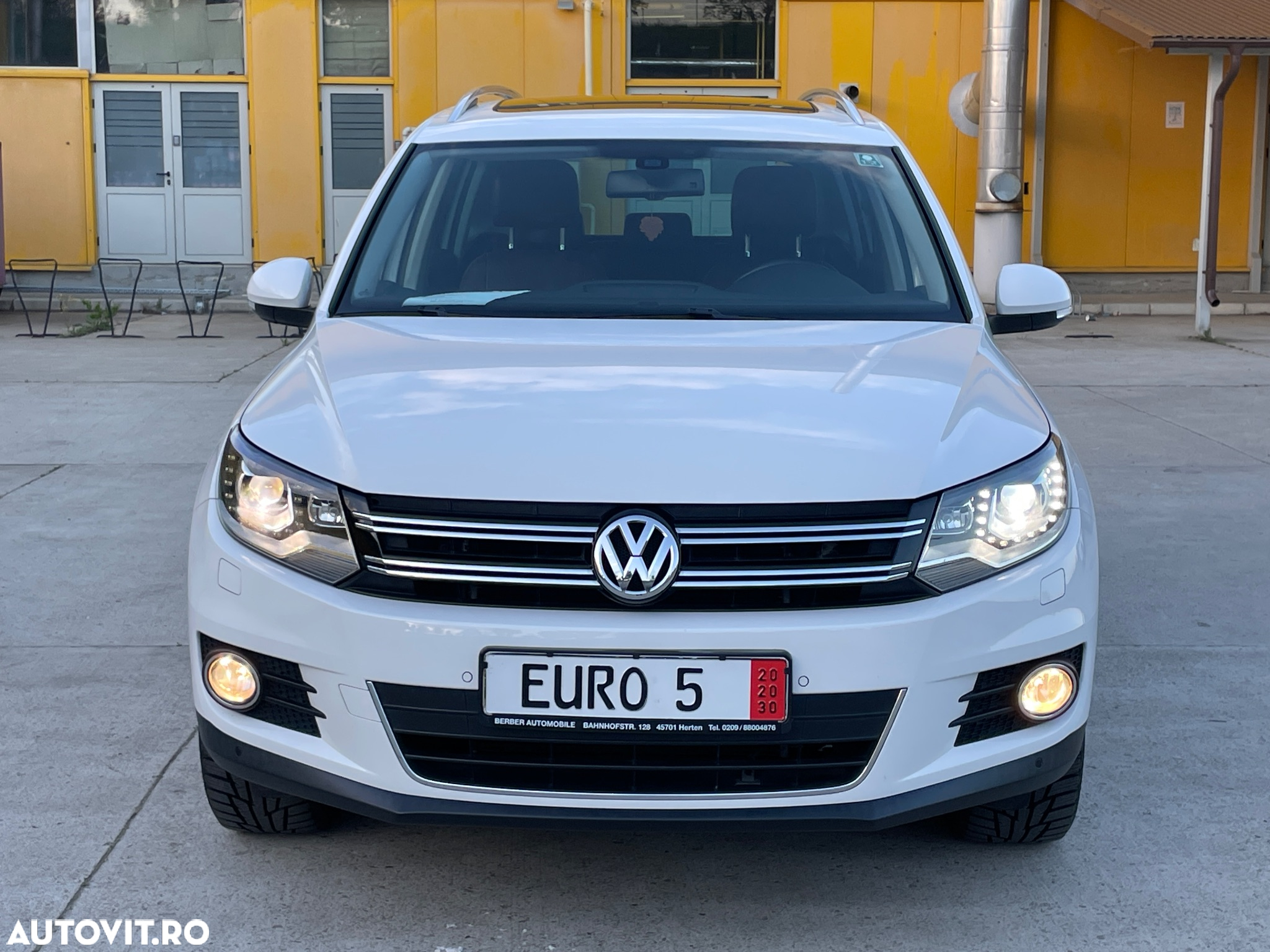 Volkswagen Tiguan 2.0 TDI DPF BlueMotion Technology Sport & Style - 14