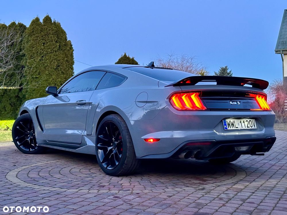 Ford Mustang - 3