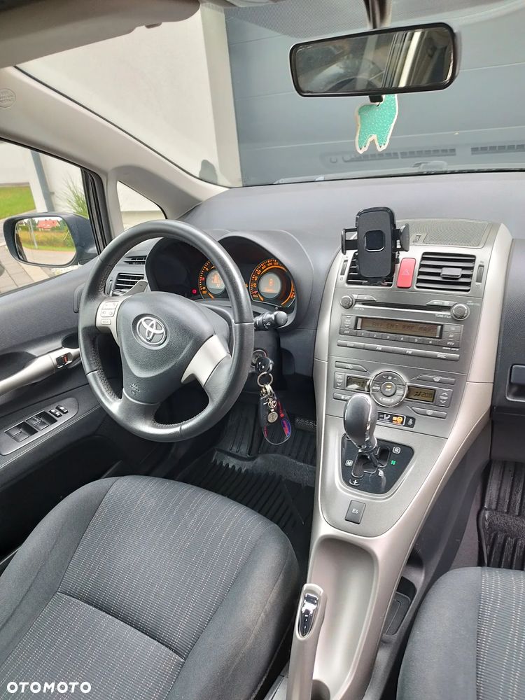 Toyota Auris - 9