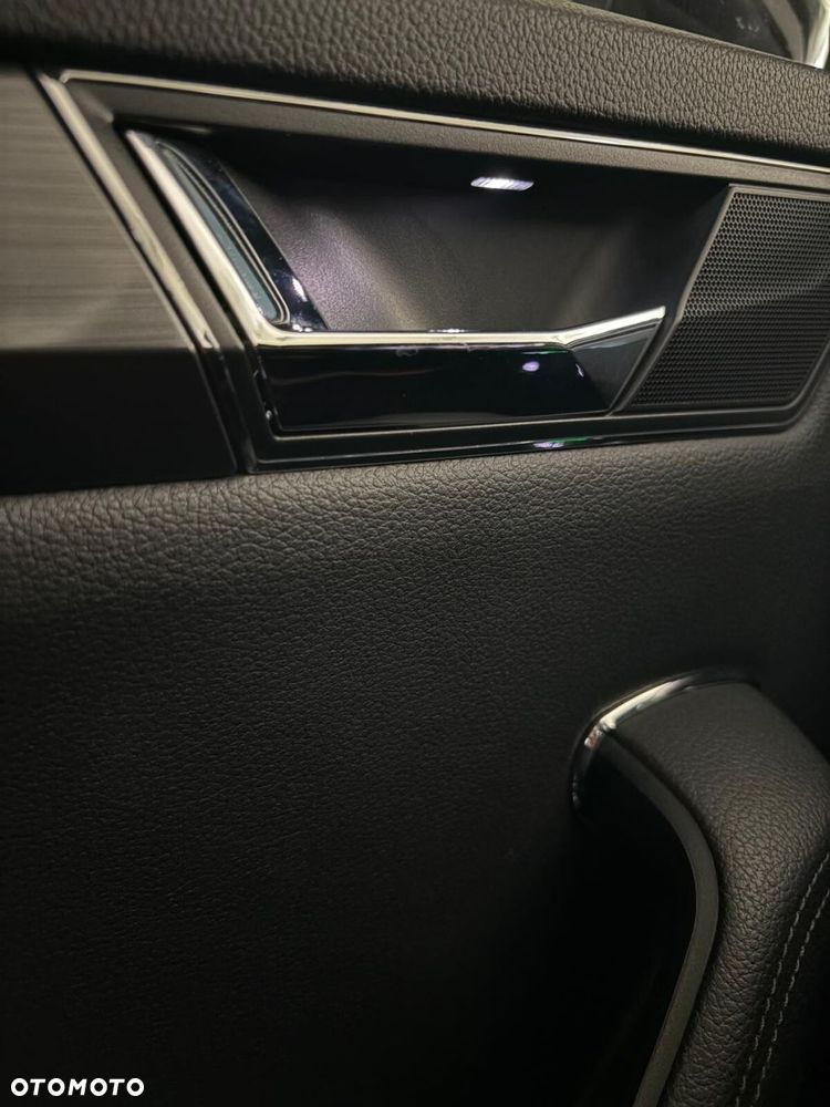 Skoda Superb 2.0 TSI Style DSG - 24