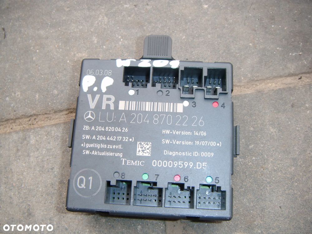 mercedes c klasa w204 08r  moduł drzwi prawy przód a2048702226 - 1