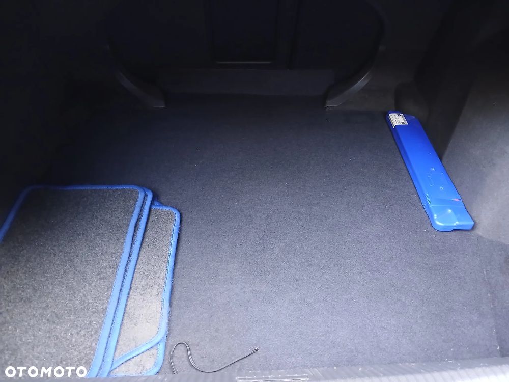Opel Astra 1.6 Cosmo - 22