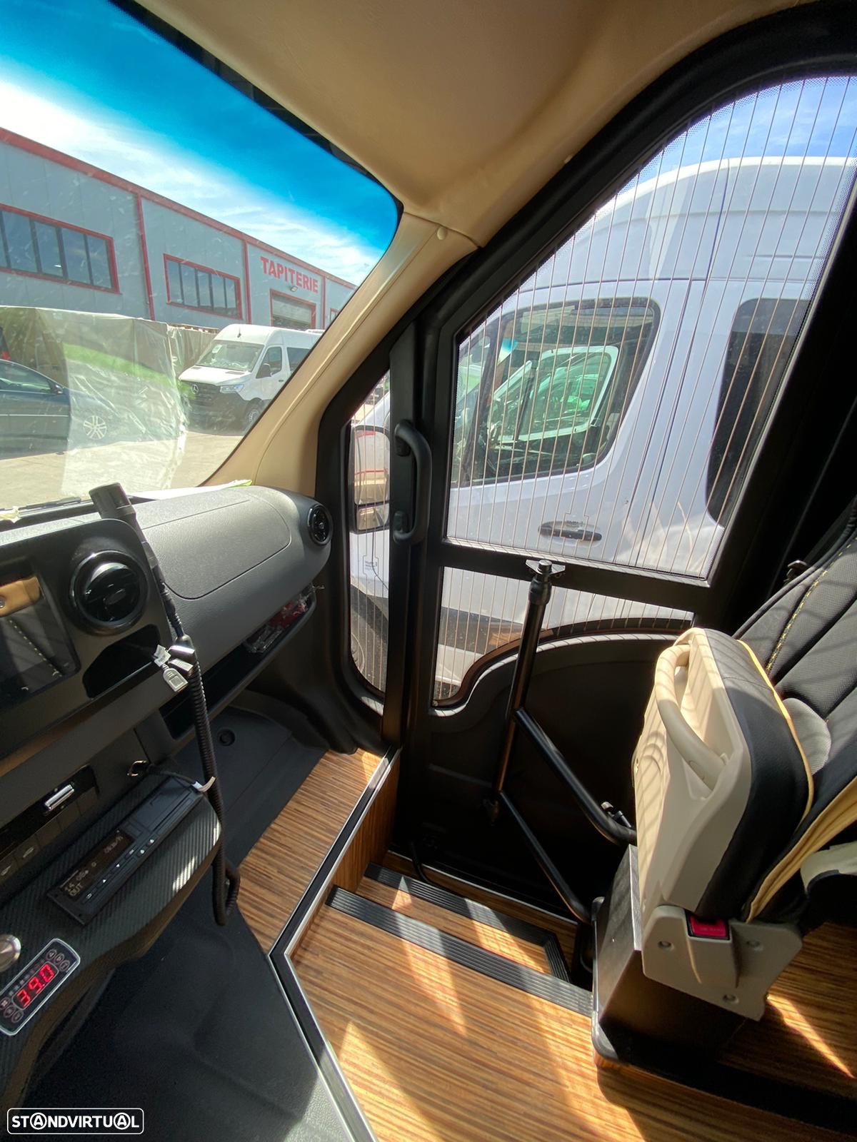 Mercedes Benz Sprinter 519 - 39
