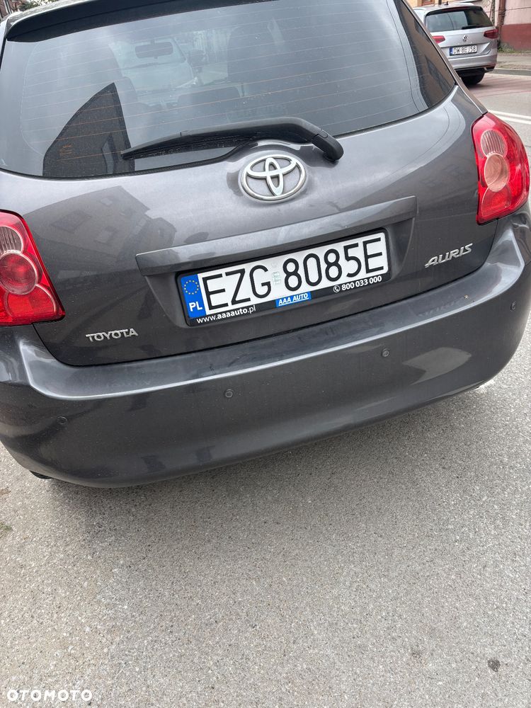 Toyota Auris 1.6 Sol - 2