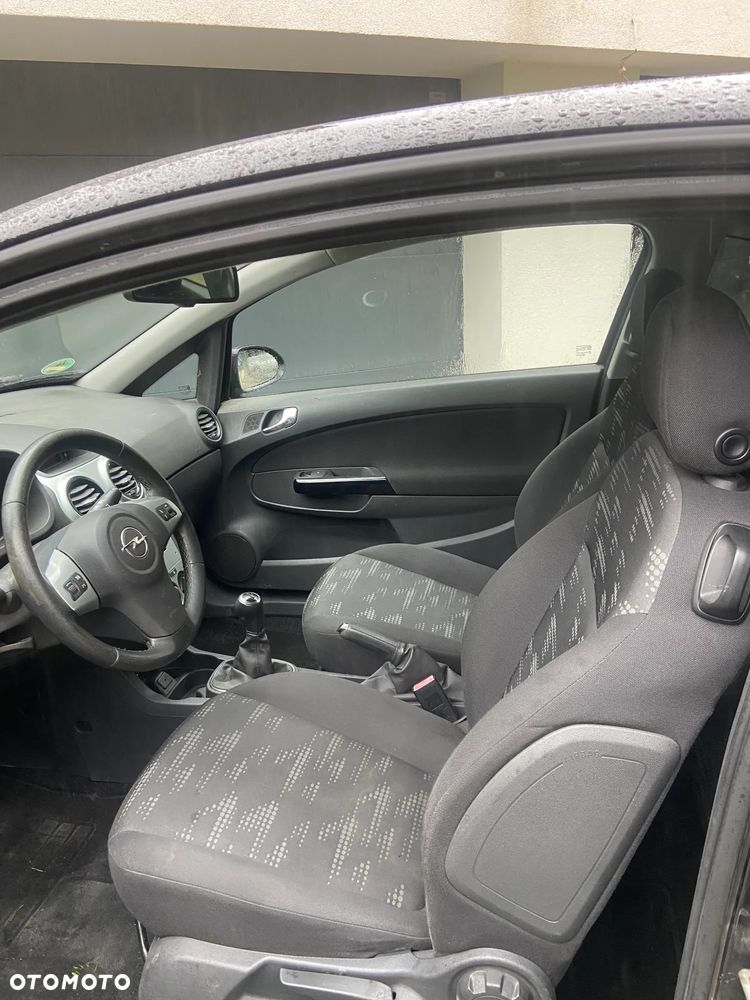 Opel Corsa 1.4 16V Sport - 8
