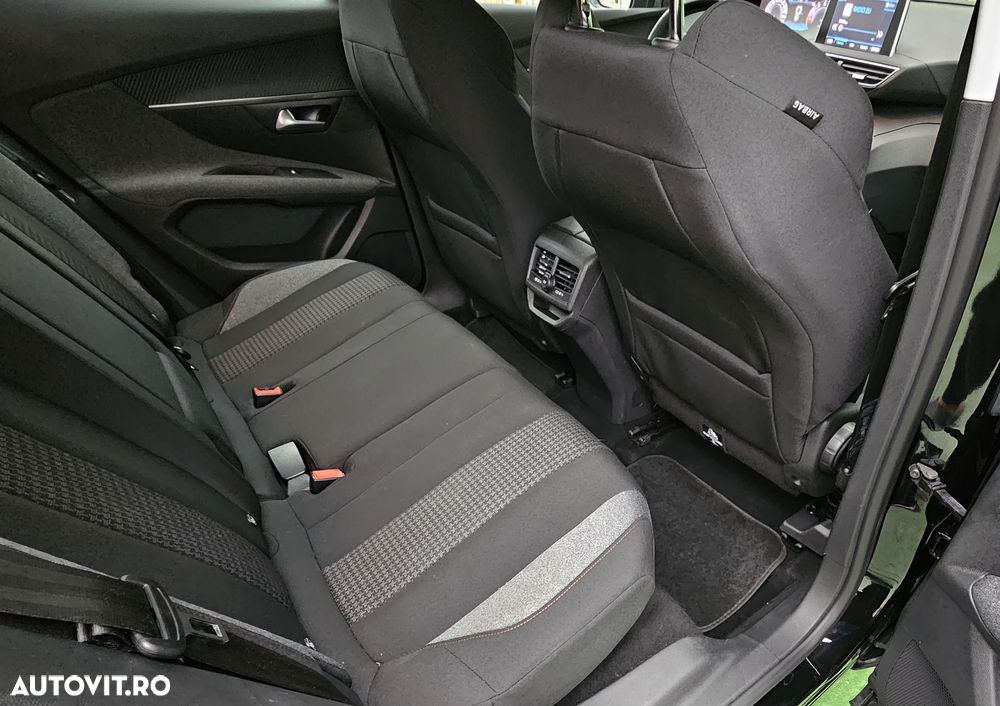 Peugeot 3008 1.2 PureTech Turbo S&S EAT6 Active - 12