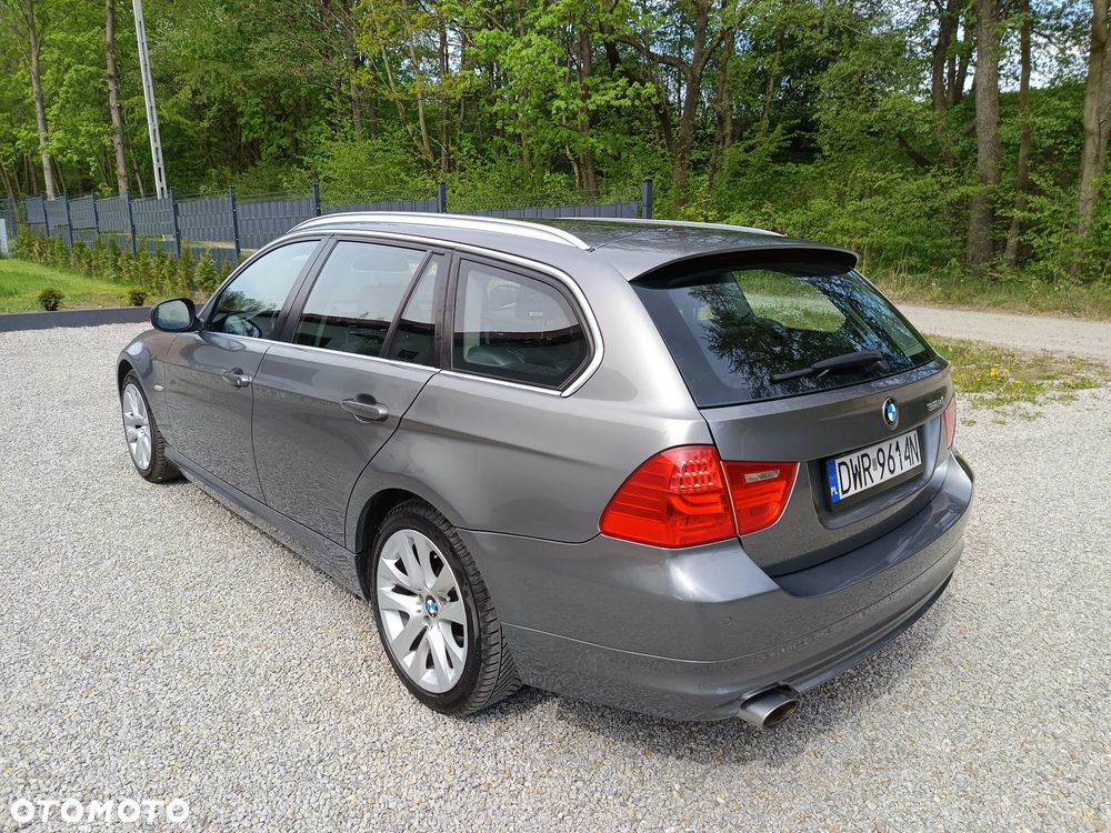 BMW Seria 3 318d DPF Edition Lifestyle - 11