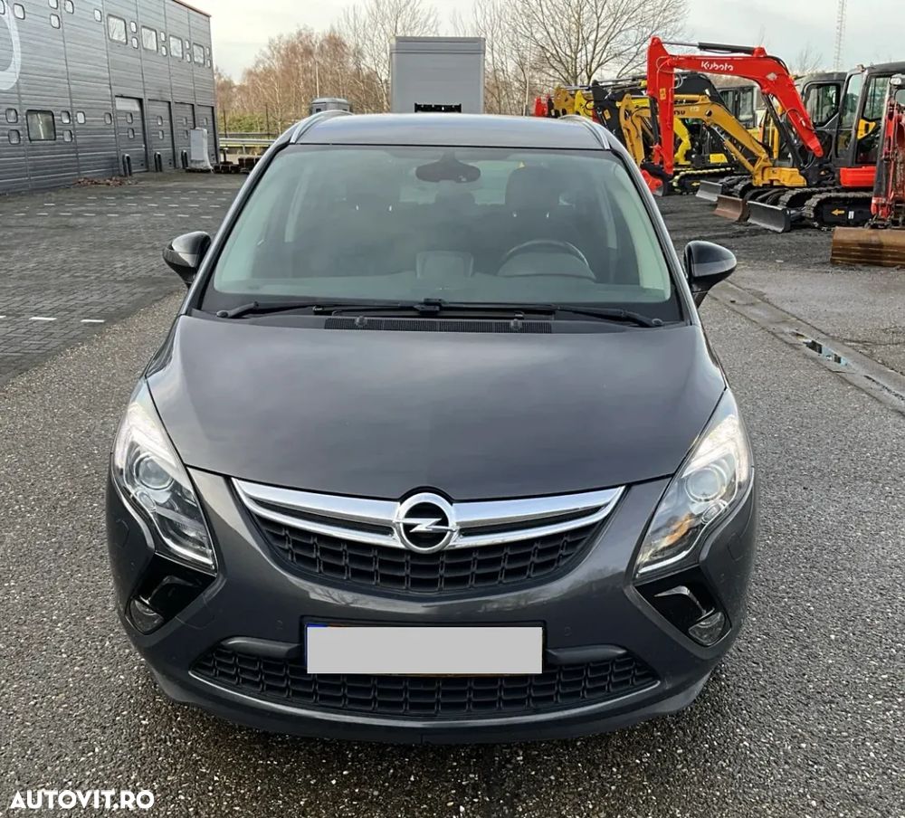Opel Zafira - 1
