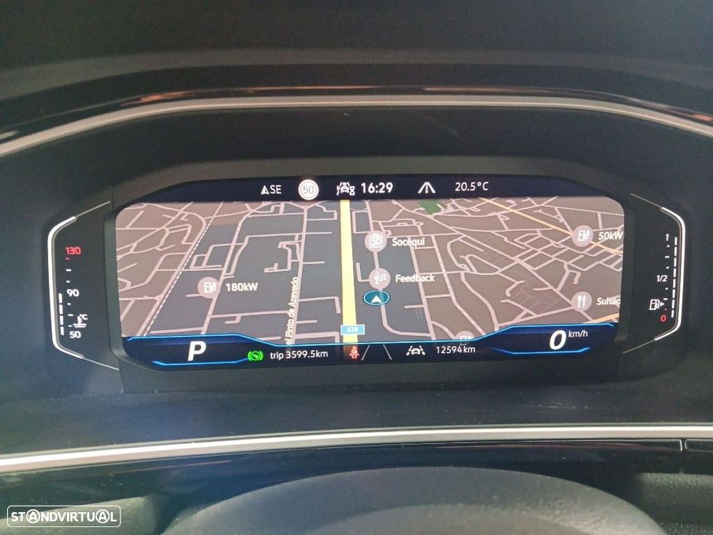 VW T-Roc 1.5 TSI R-Line DSG - 20