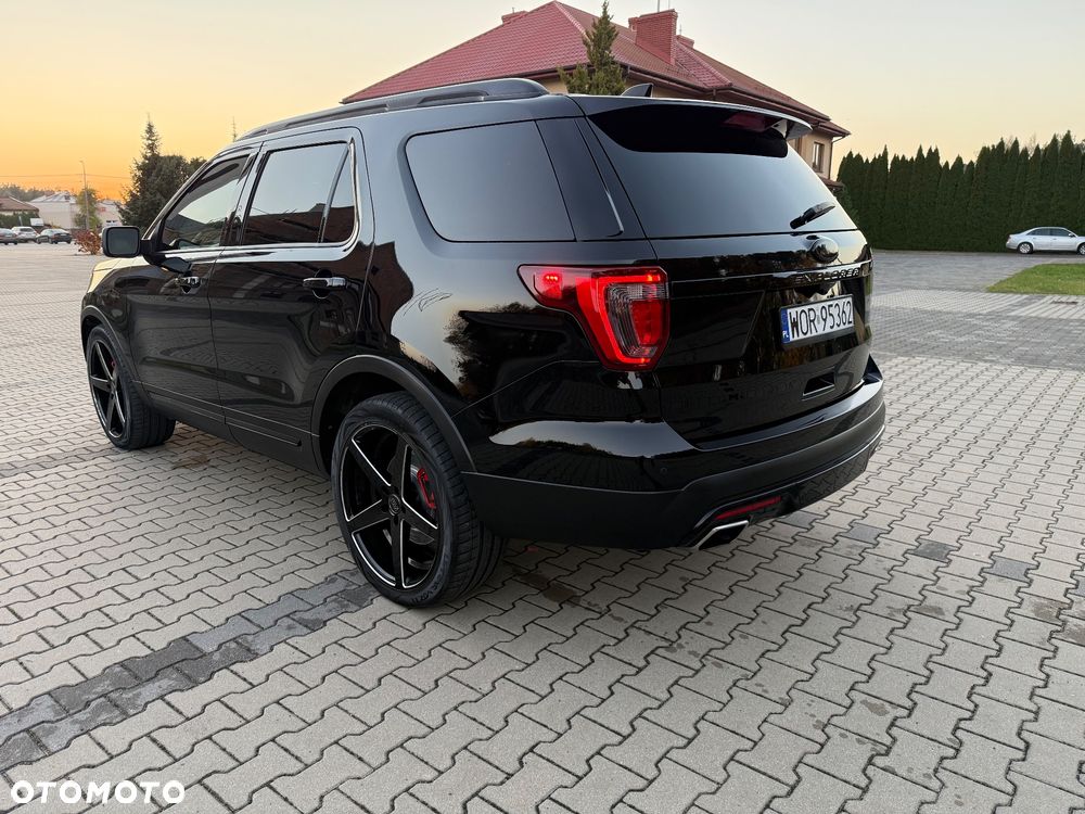 Ford Explorer - 9