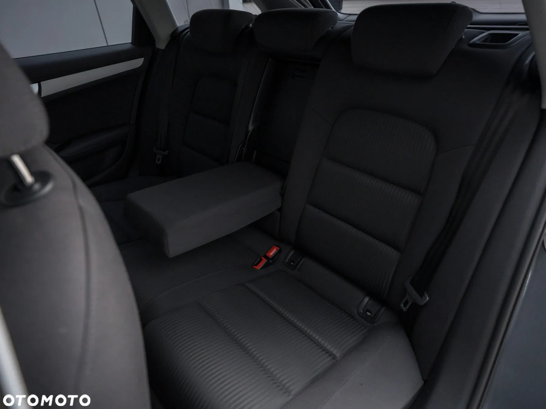 Audi A4 2.0 TDI DPF multitronic Ambition - 24