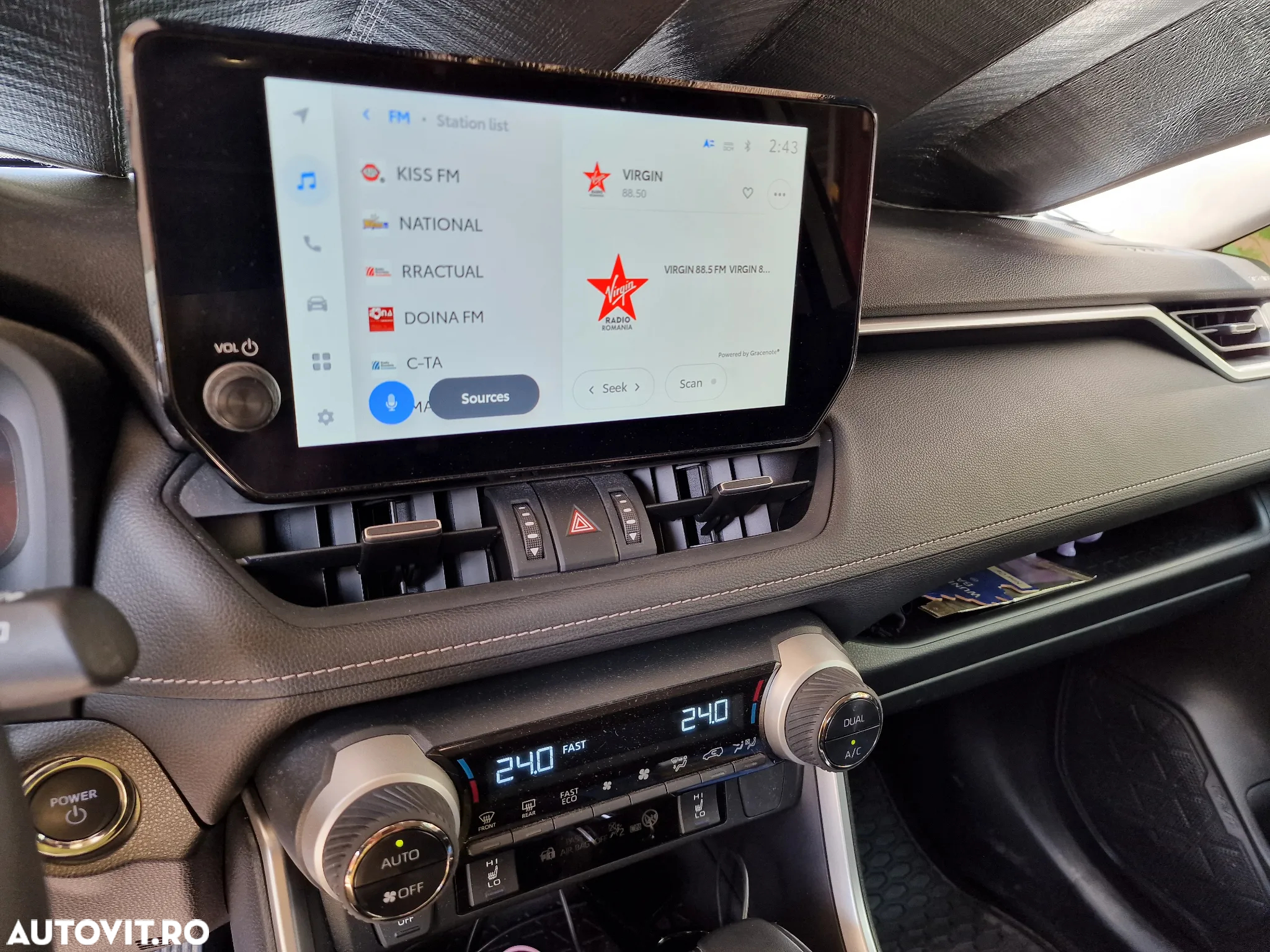 Toyota RAV4 2.5 Hybrid VVT-iE 4x2 Dynamic - 4