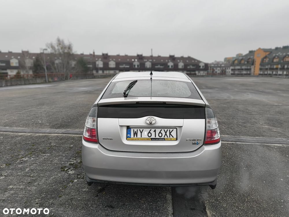 Toyota Prius - 6