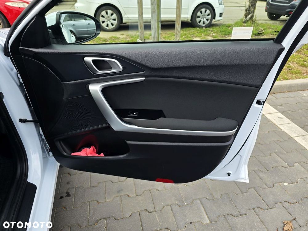 Kia Ceed 1.0 T-GDI S - 32