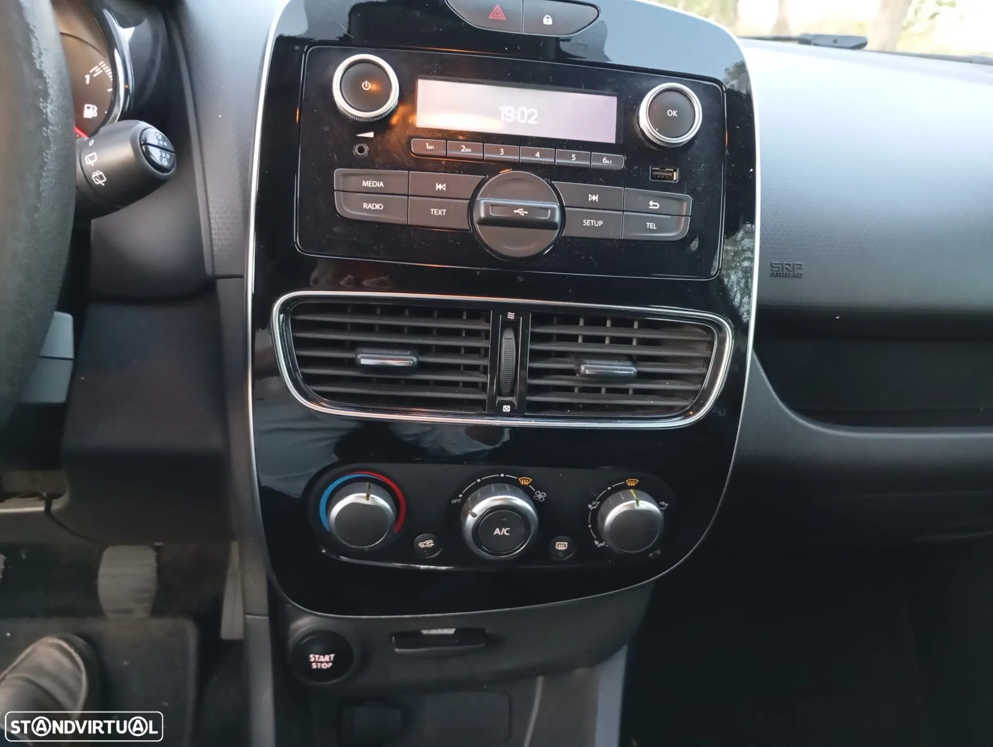 Renault Clio 1.5 dCi Zen - 9