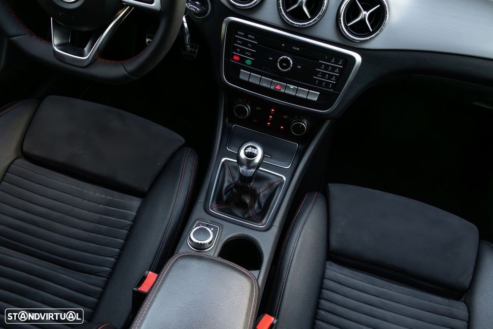 Mercedes-Benz CLA 180 d AMG Line - 22
