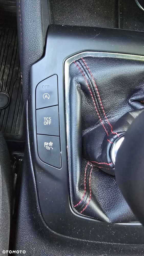 Ford Focus 1.0 EcoBoost mHEV ST-Line X - 15