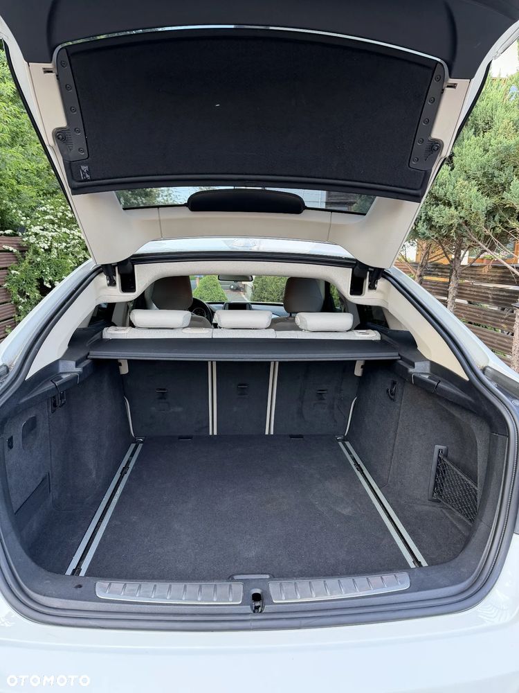 BMW Seria 3 318d - 11