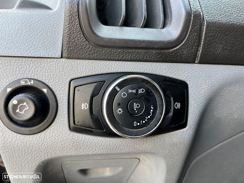 Ford Transit - 22