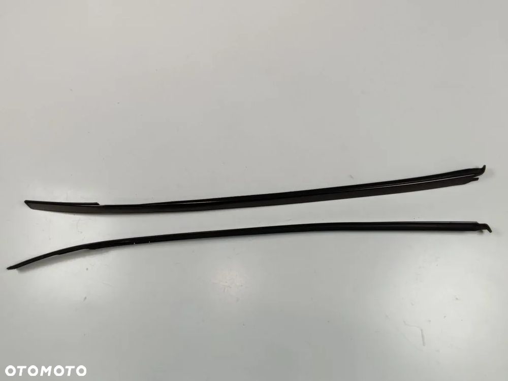 MERCEDES C-Klasa W203 01-07r Listwa Ozdobna Szyby Prawa i Lewa - 1