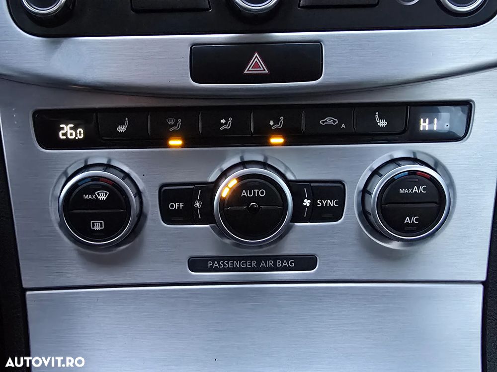 Volkswagen Passat 2.0 Blue TDI DPF Highline - 13