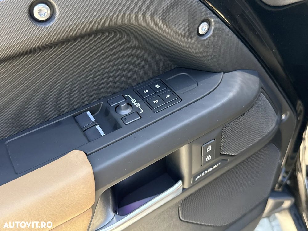 Land Rover Defender 90 3.0D 250 MHEV Hard Top X-Dynamic SE - 14