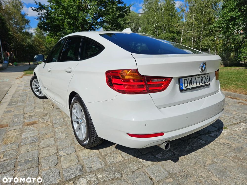 BMW 3GT 320i - 6