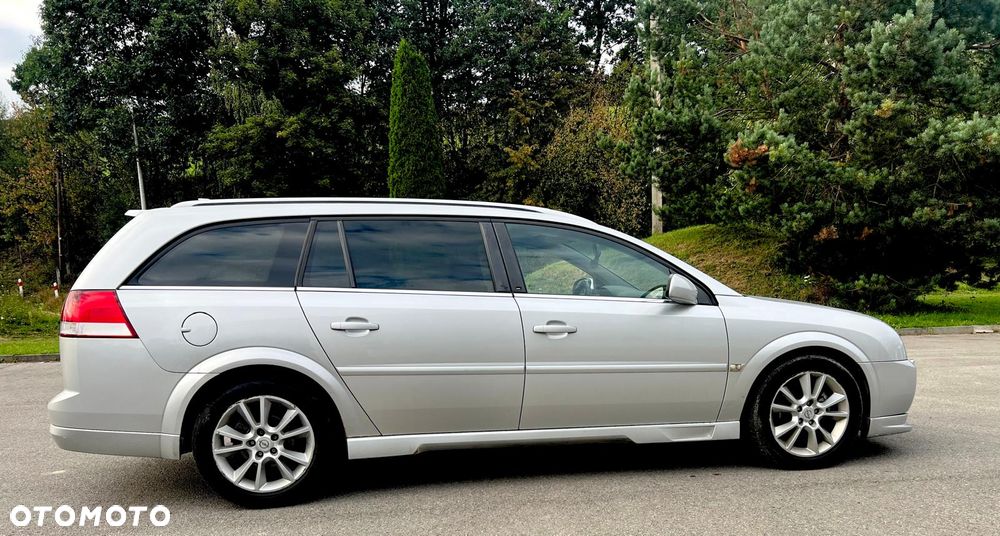 Opel Vectra 1.9 CDTI Sport / GTS - 1