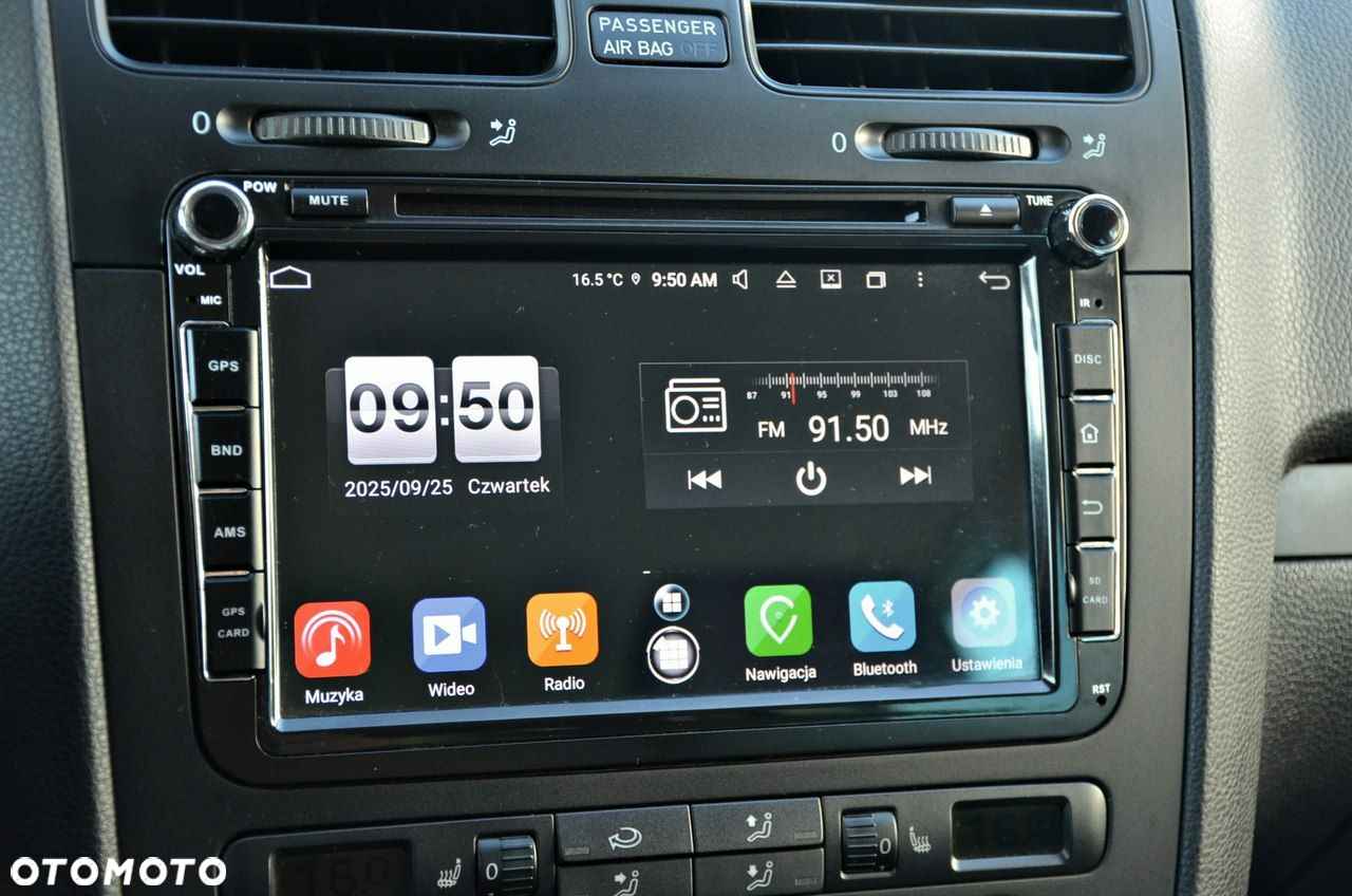 Volkswagen Golf - 29