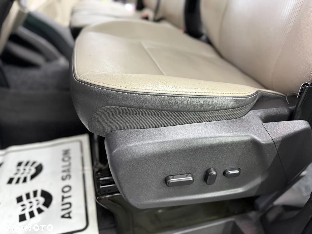 Ford Tourneo Custom 310 L2H1 VA Titanium - 16